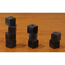 Kostka drewniana lakierowana granatowa 13mm